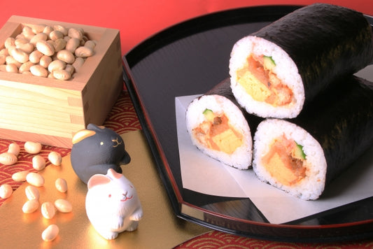 Oni wa soto, Fuku wa uchi! ( the devil is in the outside, the good is in the inside)